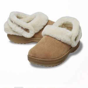 Crocs Classic Unfurgettable Vegan Suede Clog size 10 women’s/8 men’s